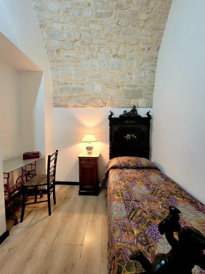 Giovinazzo Historic Apulia Old Town Stone House With Private Patio Apartment ภายนอก รูปภาพ