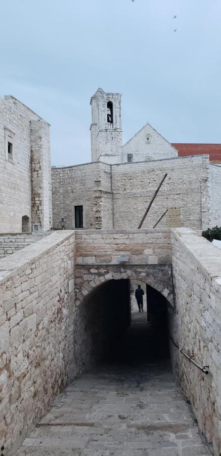 Giovinazzo Historic Apulia Old Town Stone House With Private Patio Apartment ภายนอก รูปภาพ